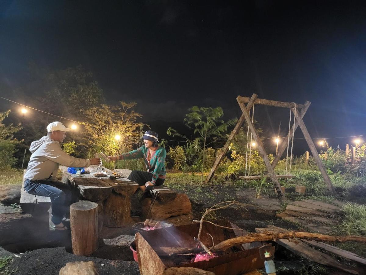 Paradiso Homestay Mangden Kon Von Kla Bagian luar foto