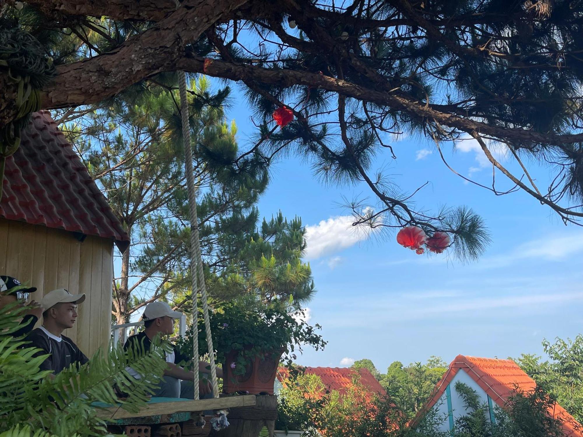 Paradiso Homestay Mangden Kon Von Kla Bagian luar foto